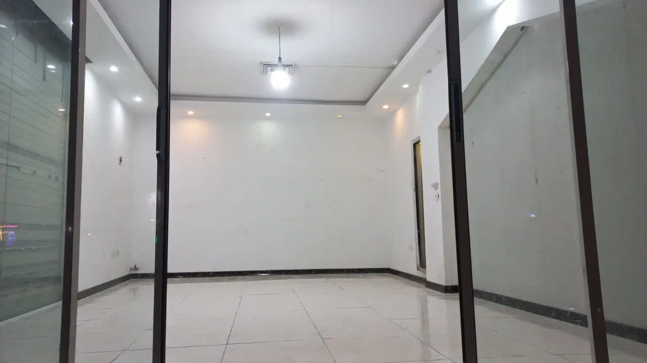 مغازه ۲۸ متری
