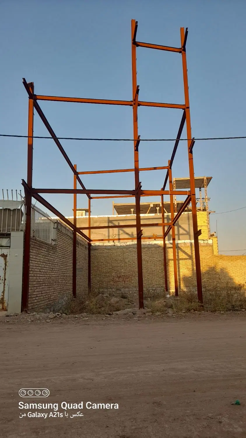 زمین اسکلت در دو طبقه
