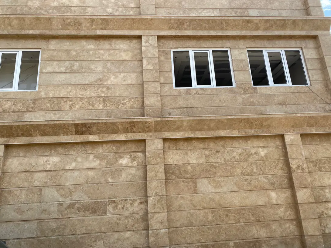 یک باب منزل کیلد نخورده و مستقل اجاره داده می شود