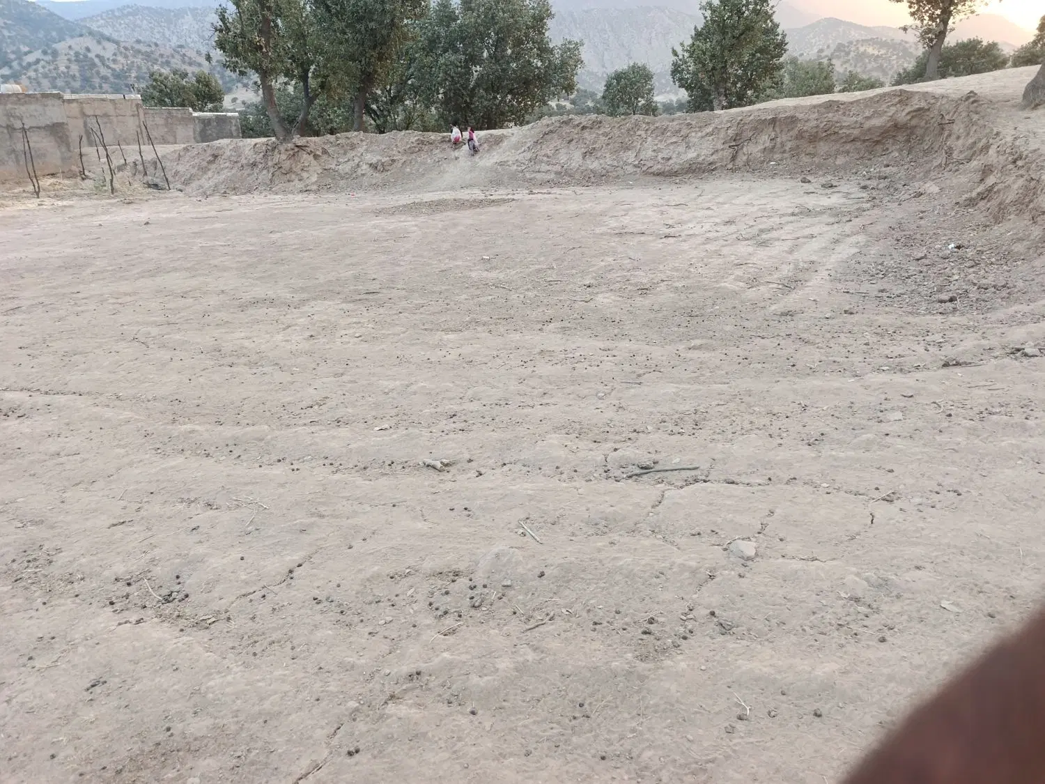 زمین خاک برداری شده