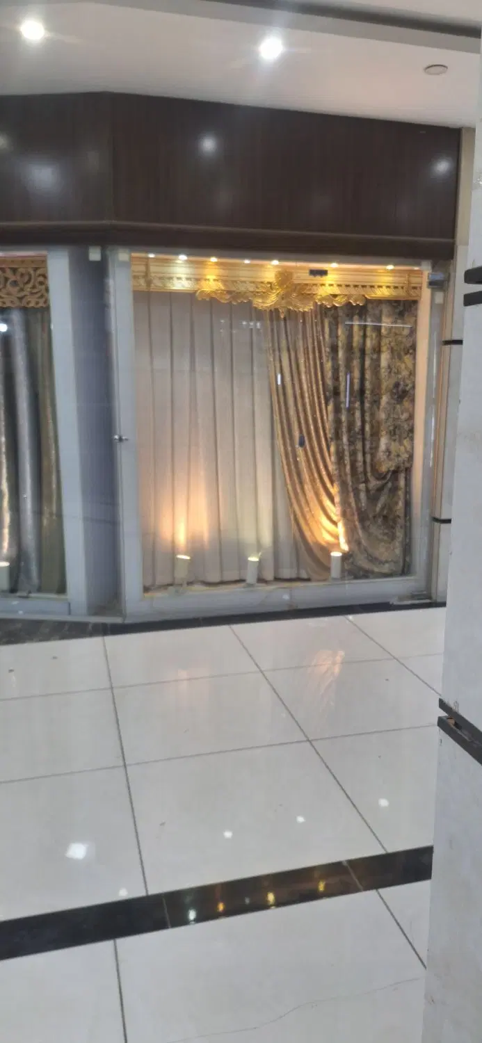 فروش تجاری مغازه ۲۴ متری مناسب همه کسب کار