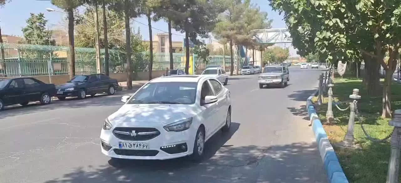 زمین لوکیشن عالی مخصوص بنگاه اتومبیل