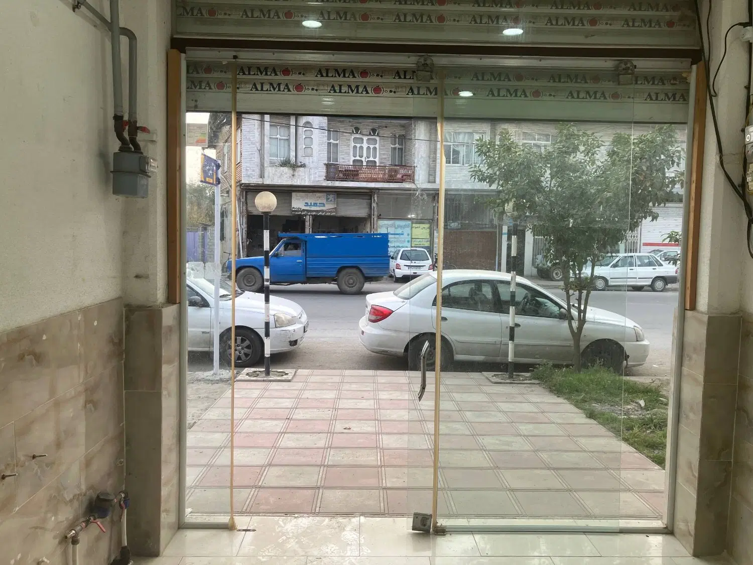 اجاره مغازه بر جاده اصلی