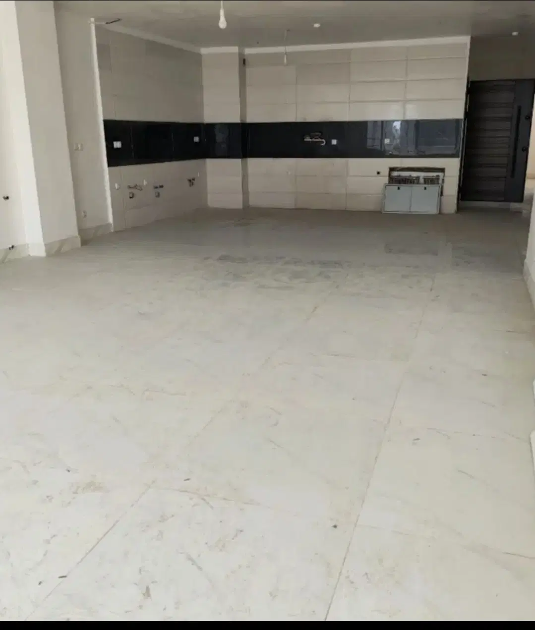 فروش آپارتمان ۱۰۰ متری محدود گل خانه هه
