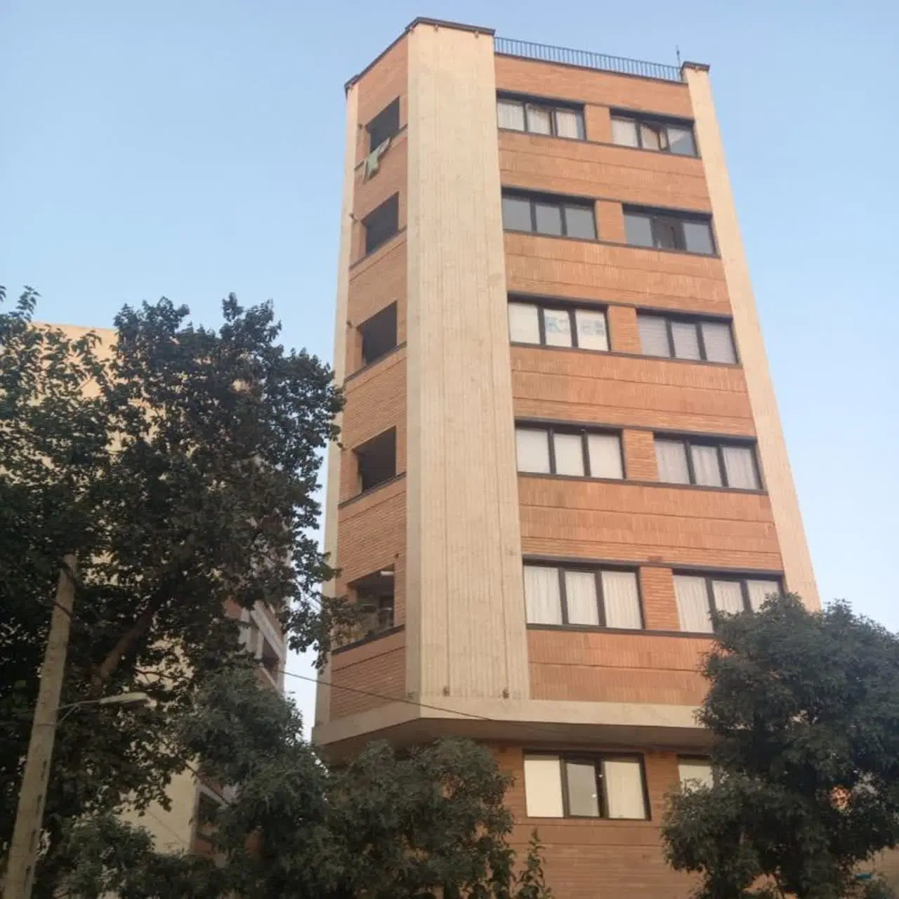 آپارتمان ۶۳ متری ۲خواب تاپ لوکیشن