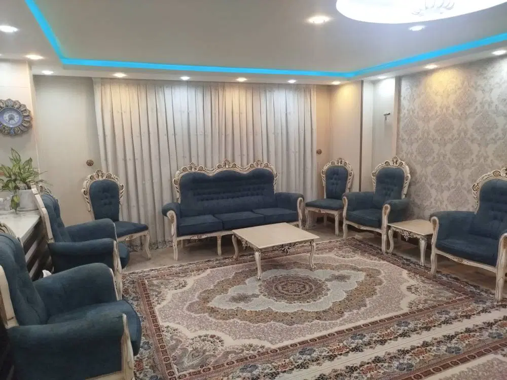 آپارتمان سه خواب تک واحدی