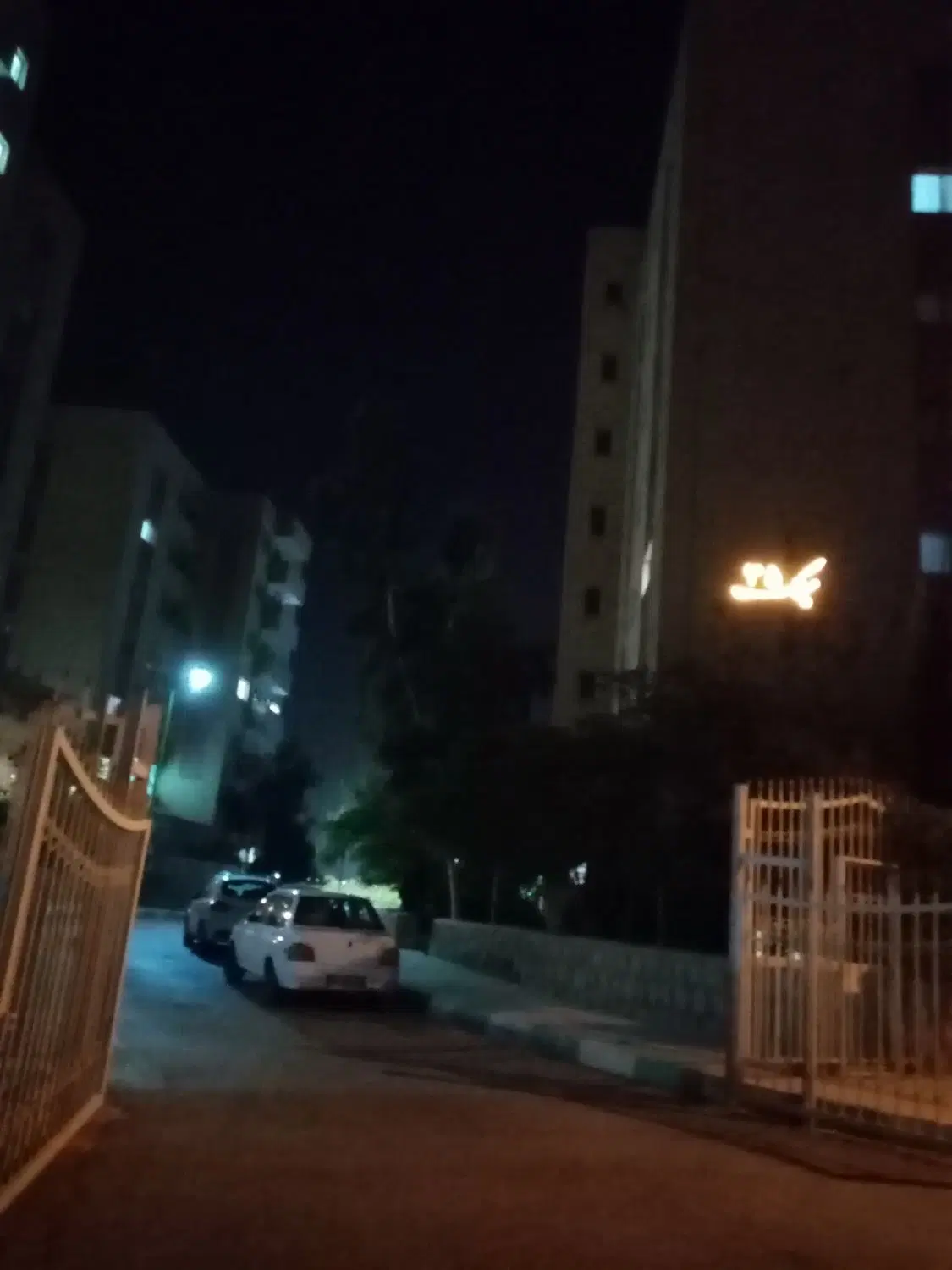 فروش آپارتمان ۱۱۰ متری شهید کشوری میخک 35