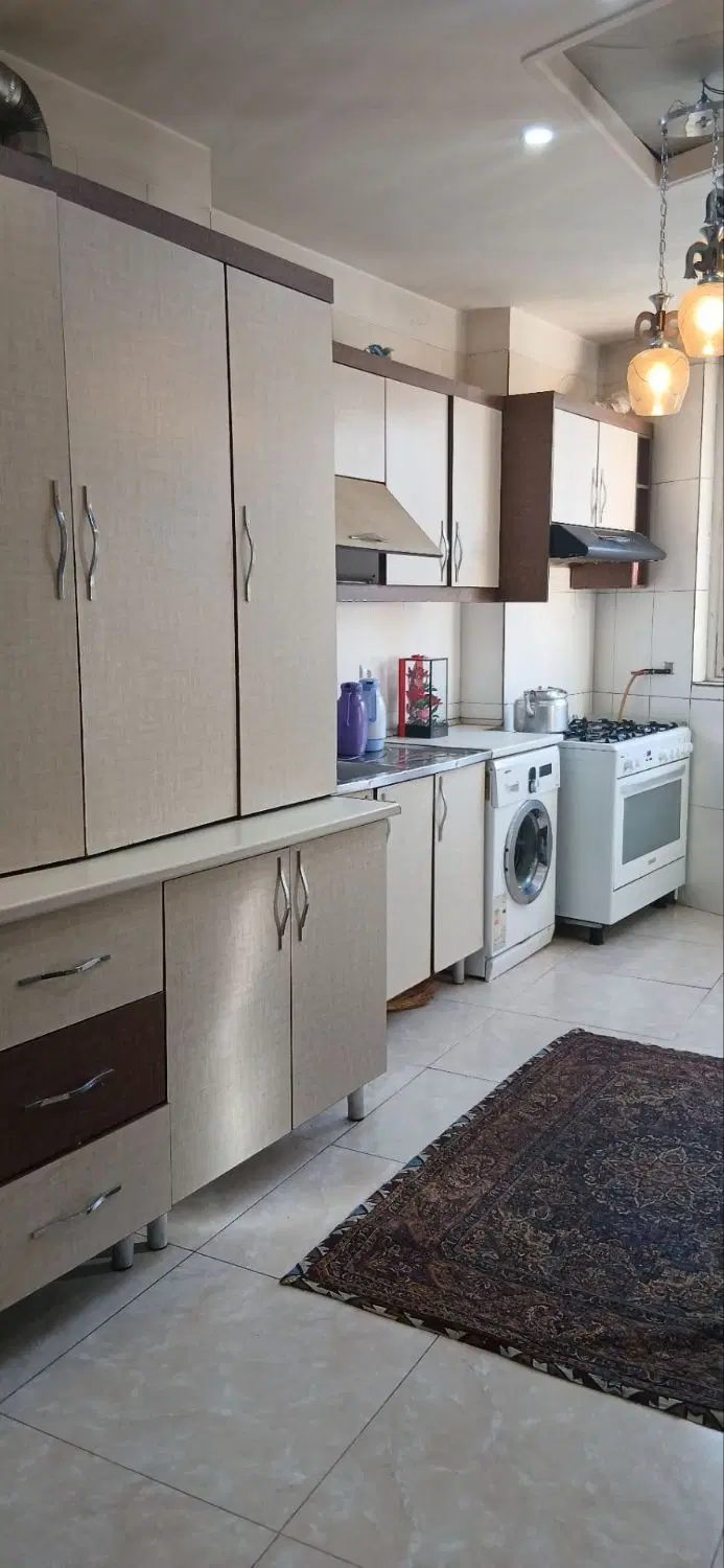 واحد اجاره با پارکینگ ۶۰ متر  (خیابان سپاه)