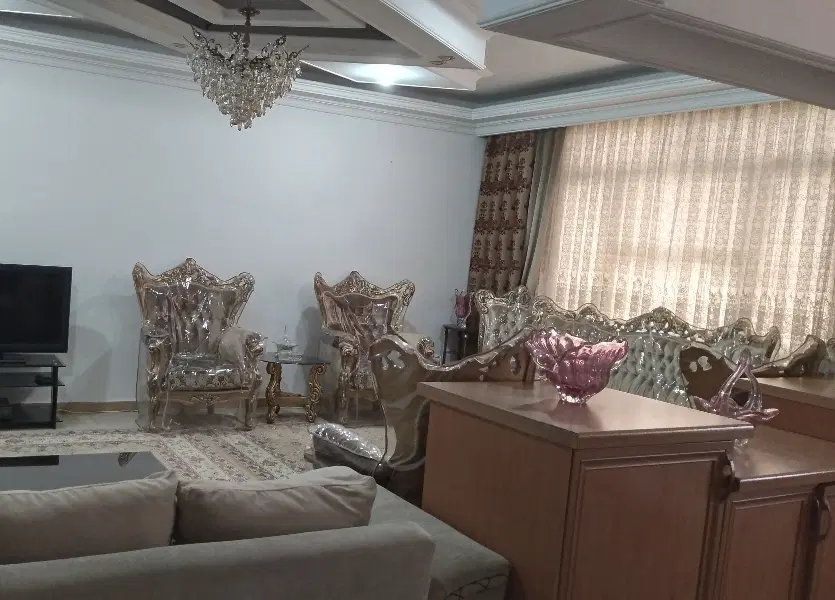 ۹۵ متر  دوخواب لوکیشن طلایی