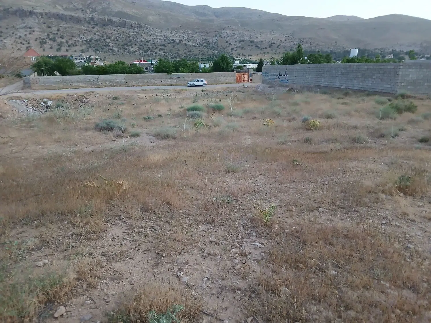 ۱۶۰۰ متر زمین باغی باجگاه