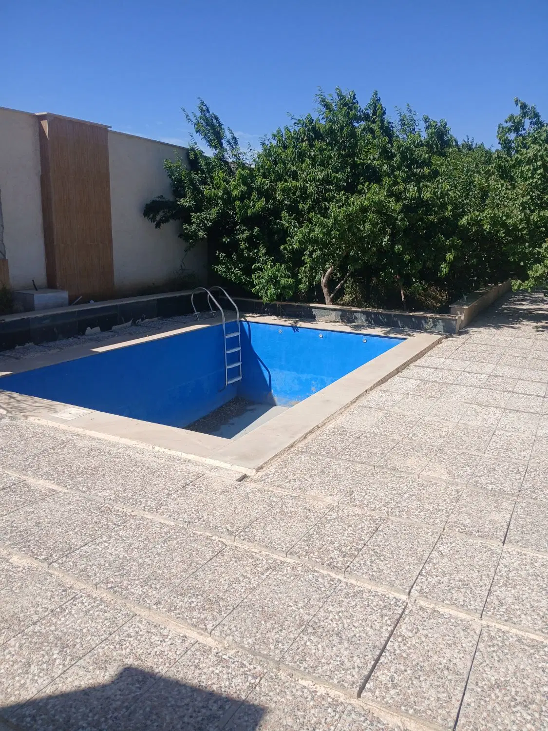 باغچه ۵۰۰متری
