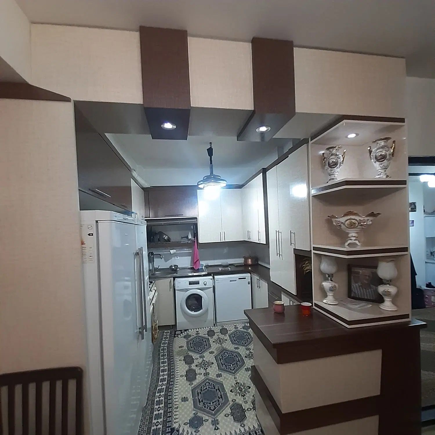 آپارتمان لوکس در اندیشه
