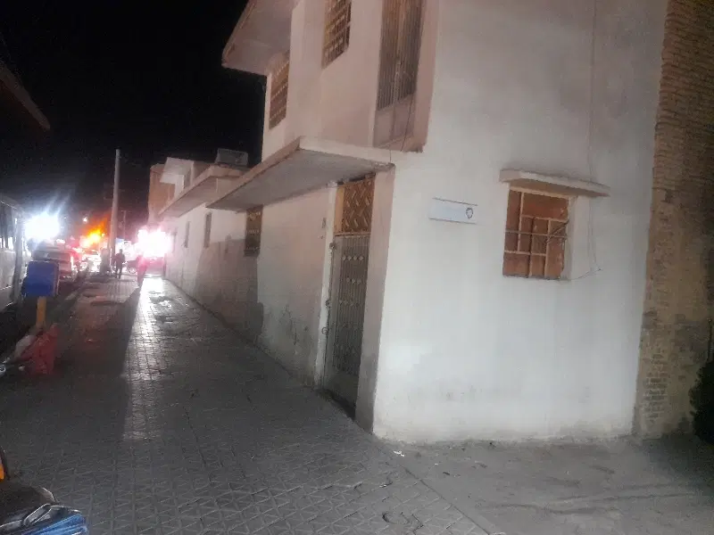 ملک ۷۰۰ متری بر خیابان