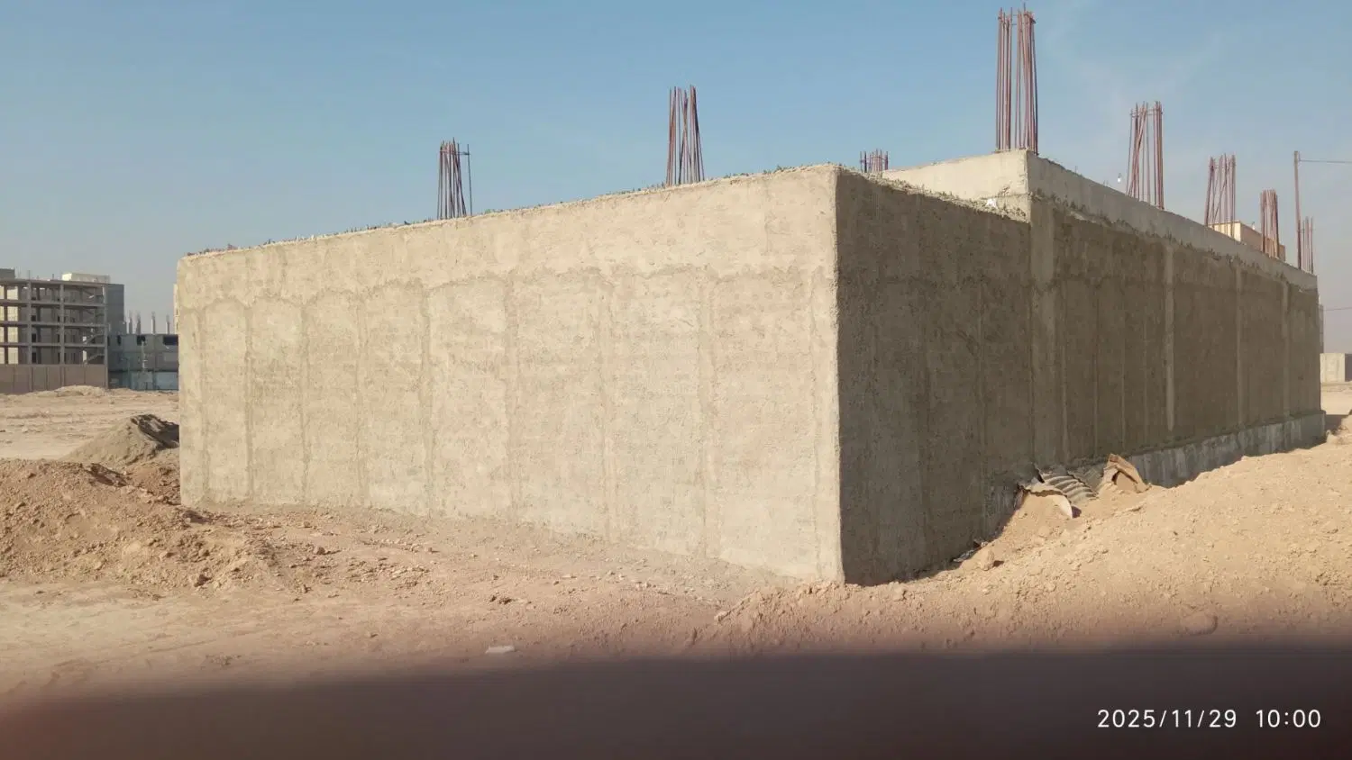 ۲۶۰متر جهت کارگاه بابرق ۳فاز بااتاق نگهبانی