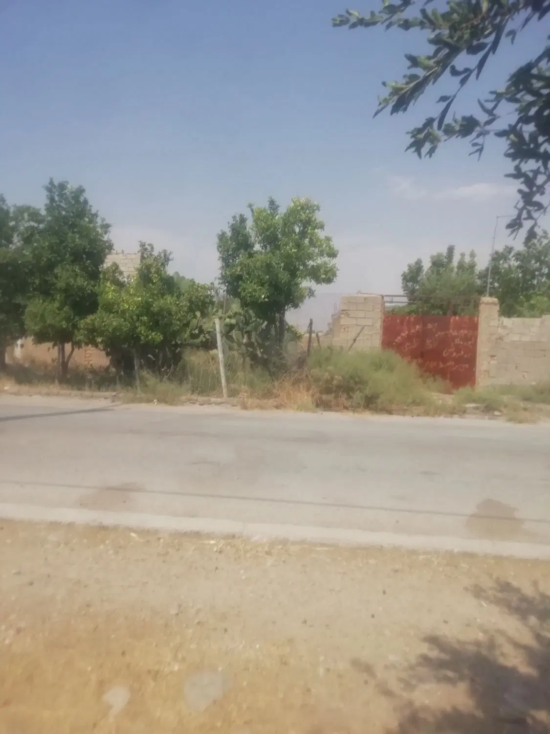 فروش ملک مسکونی آماده ساخت با تمامی امتیازات.