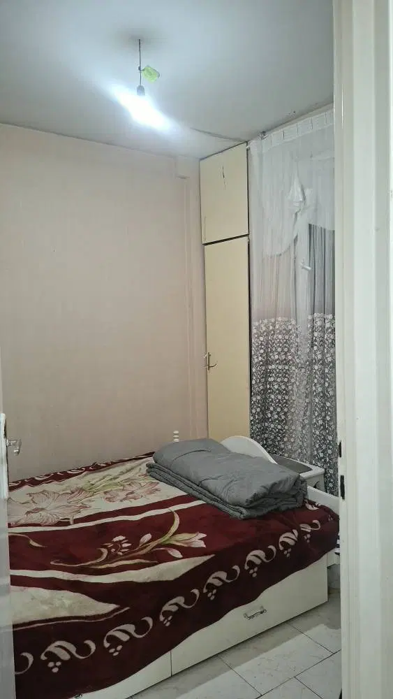 آپارتمان۸۱متری.خ داوری (آسانسوردار)