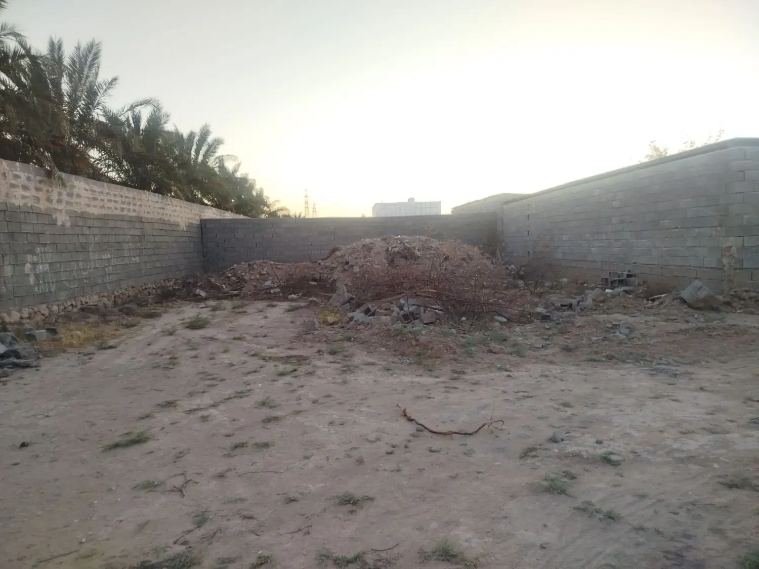 زمین تنگک سوم