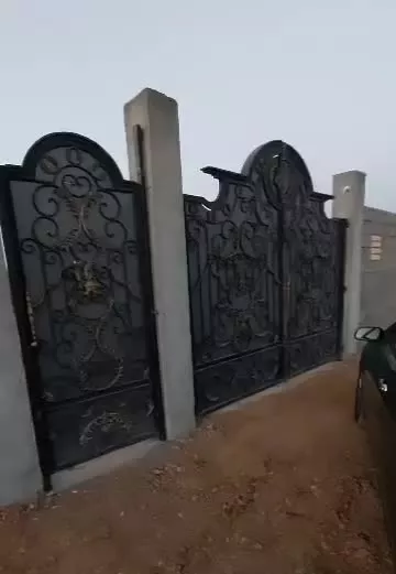 خانه ویلایی شهرک وحدت سرپنیران ۶۰۰متر