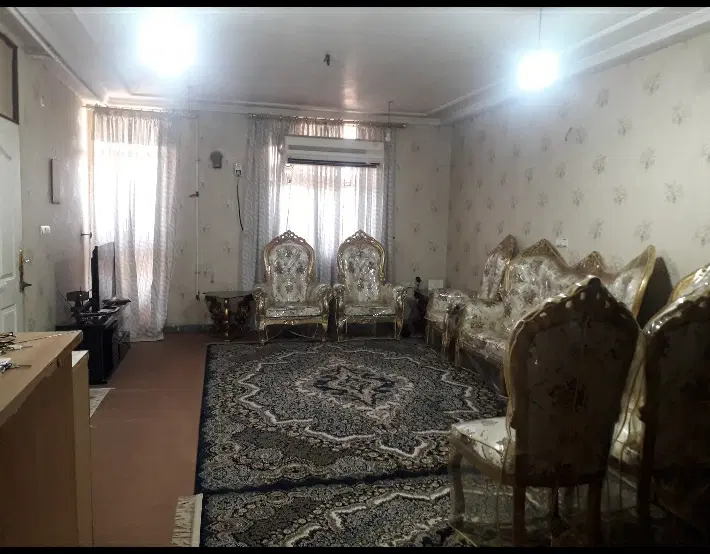 آپارتمان طبقه ۴