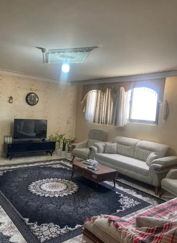 آپارتمان ۹۲ متری بهارستان