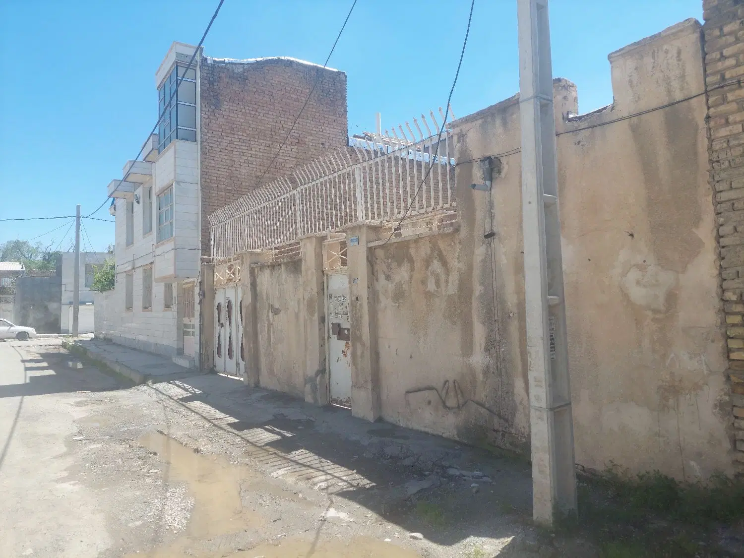 ویلایی ۳۰۰ متری_ بلوار طاقبستان_ ۲۵×۱۲