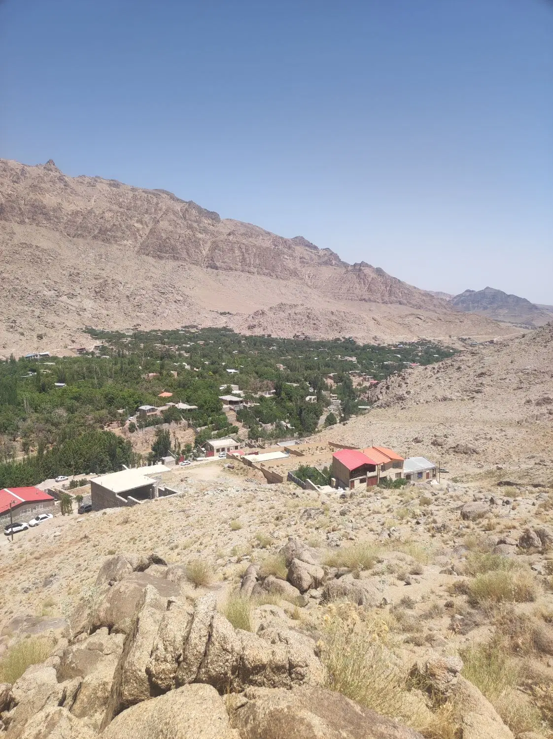 خونه باغ قدیمی طزرجان
