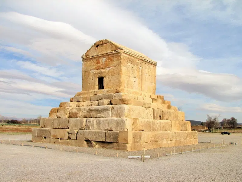 سوله صنعتی مجهز و تمیز