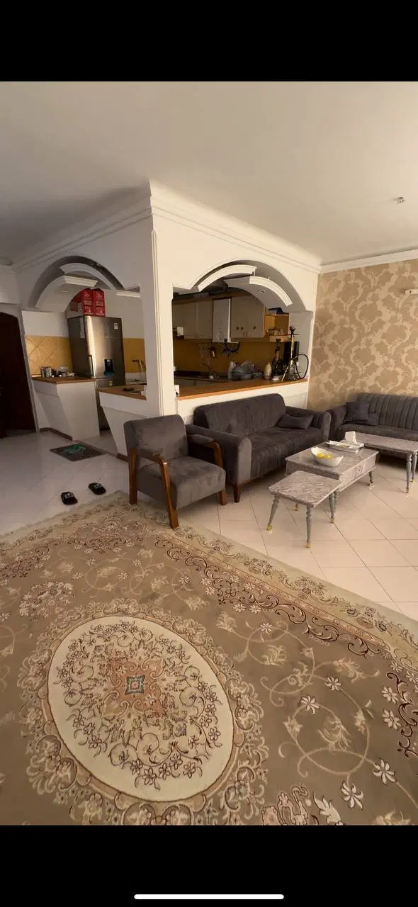 همکف جنوبی اپارتمان ۹۰ متری ۲ خوابه فوری