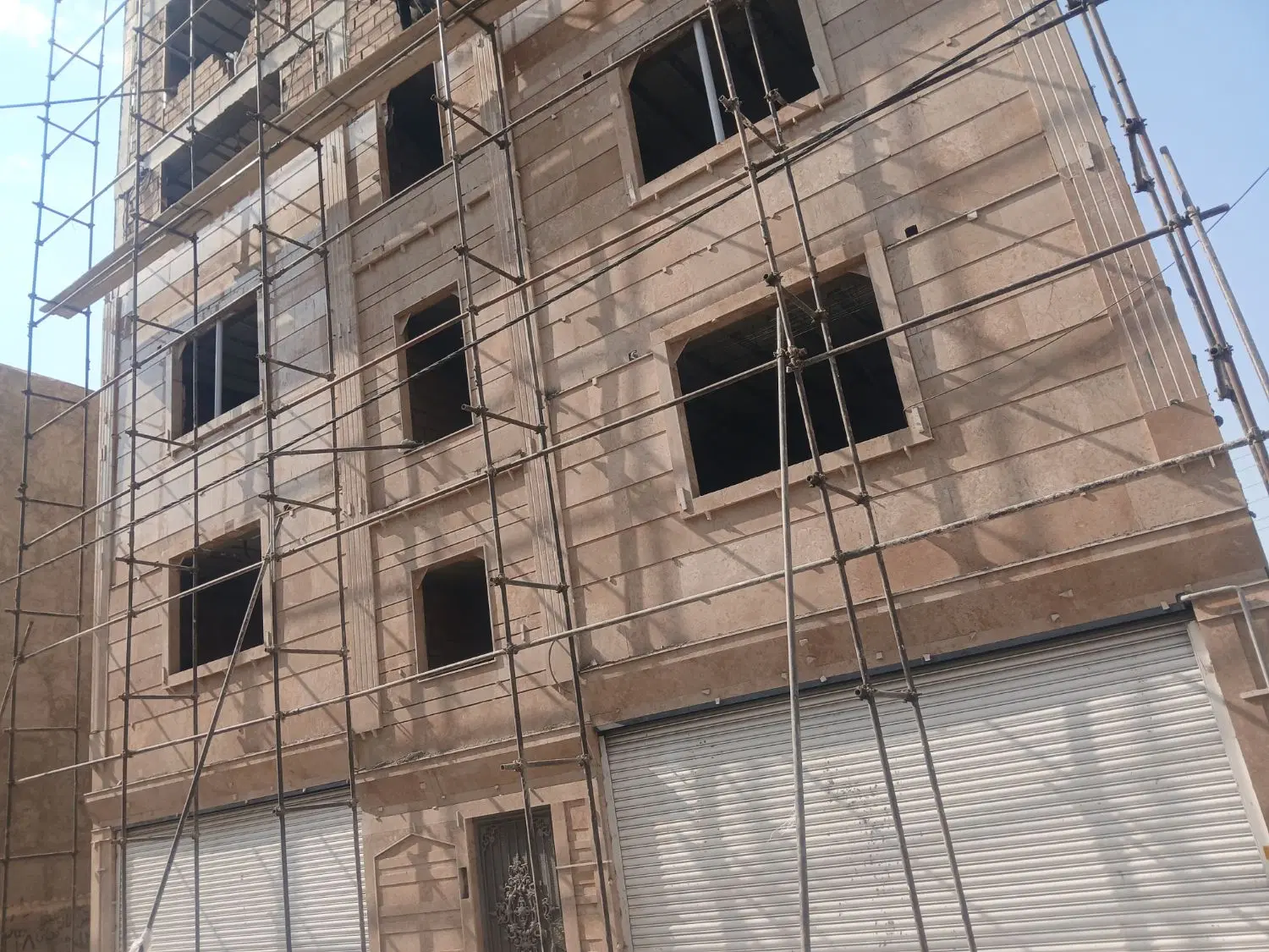 فروش واحد۸۰متری باپارکینگ آسانسور