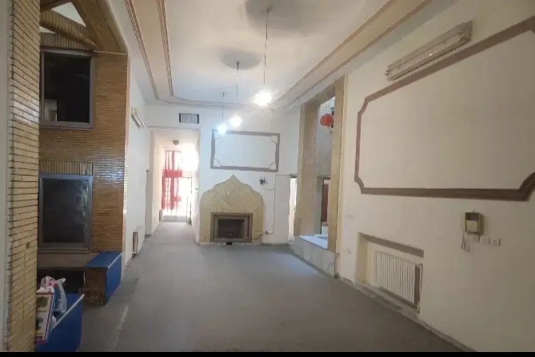 ۴۵۰ متر بلوار فردوسی ادارت، شرکت ها، مهدکودک