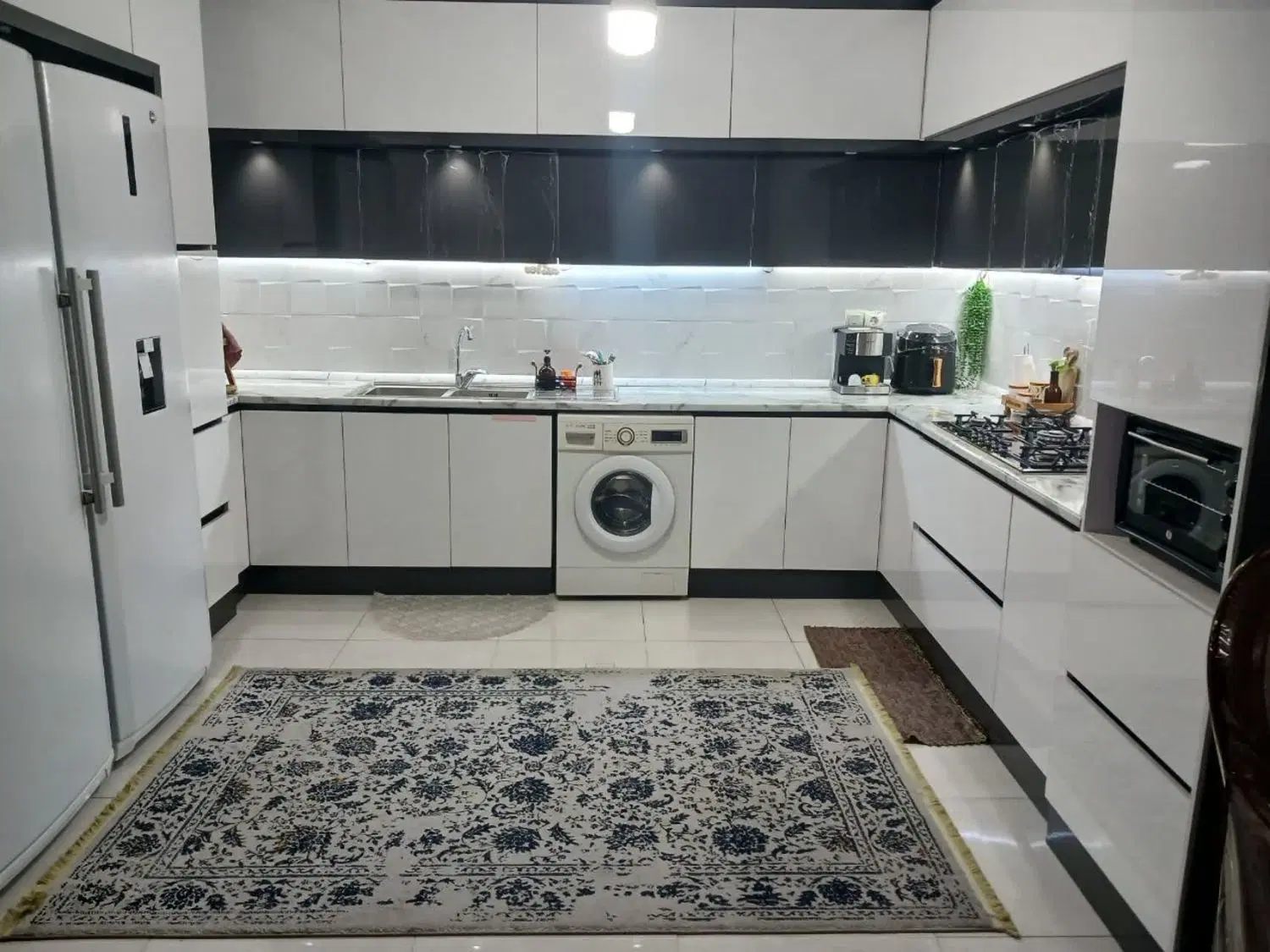 فروش واحد مسکونی طبقه 2
