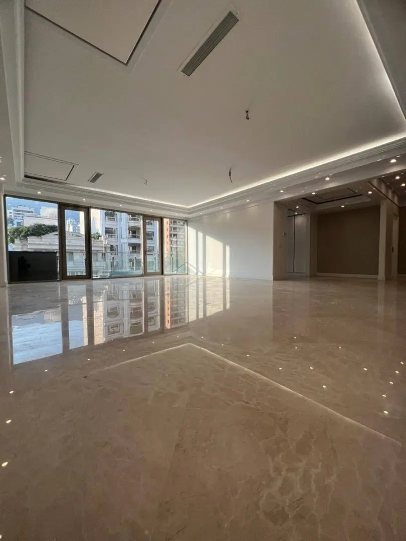 ولنجک_ ۲۳۵ متر _مدرن نوساز _۲پارکینگ