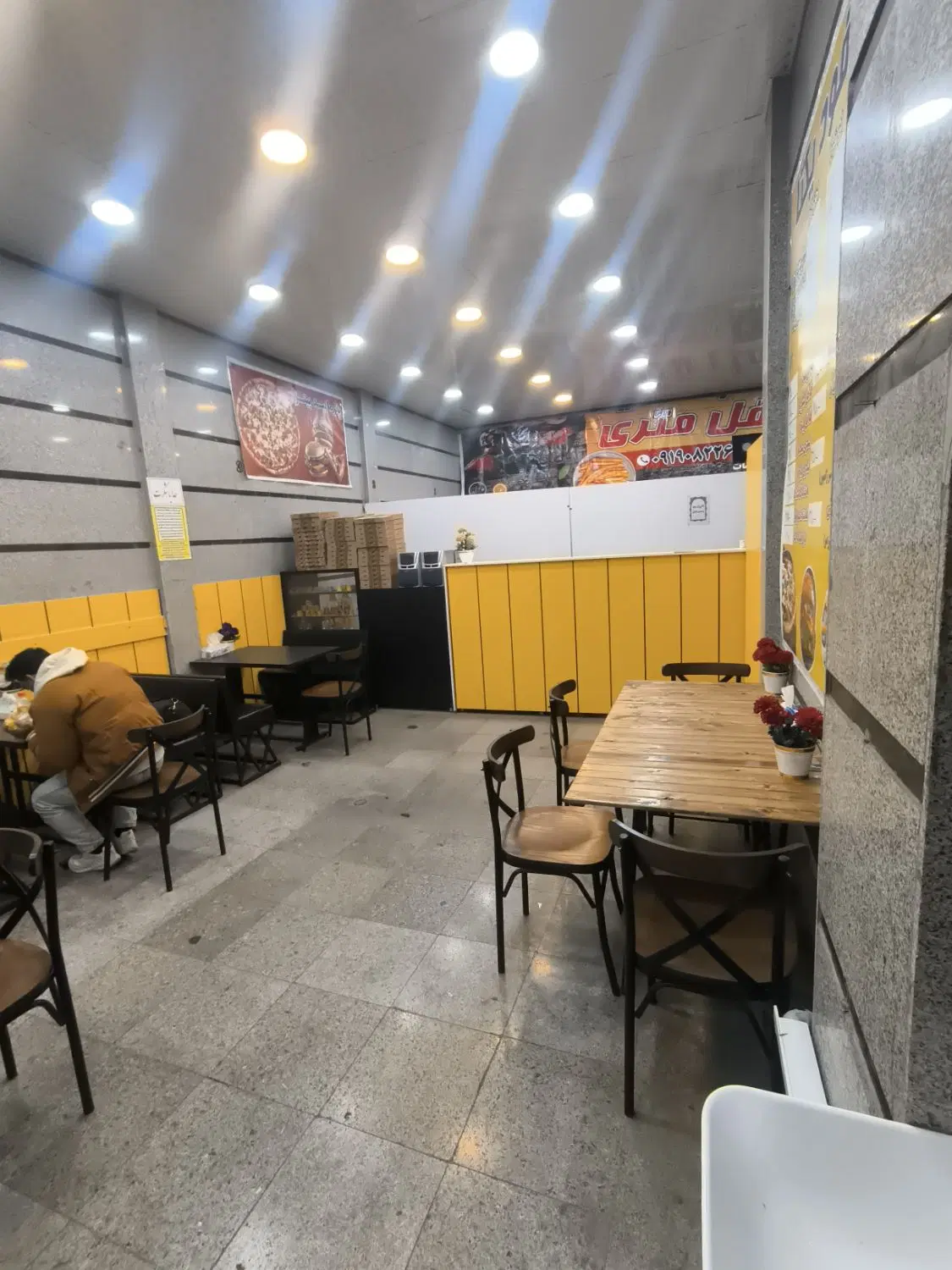 واگذاری یک فست فود کامل