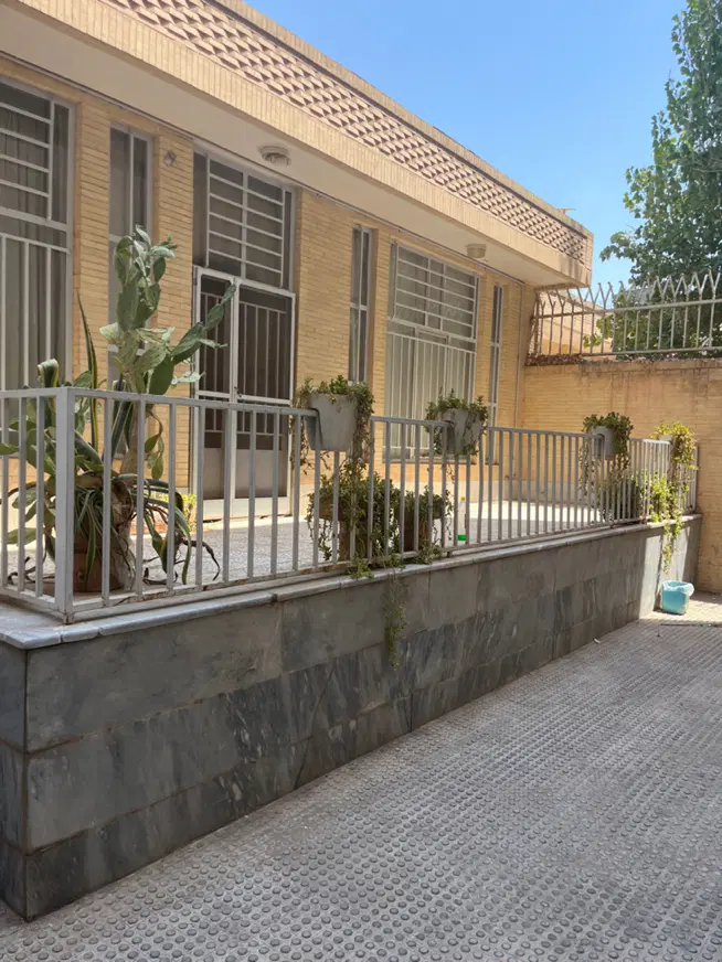 خانه ویلایی ۱۸۰متری