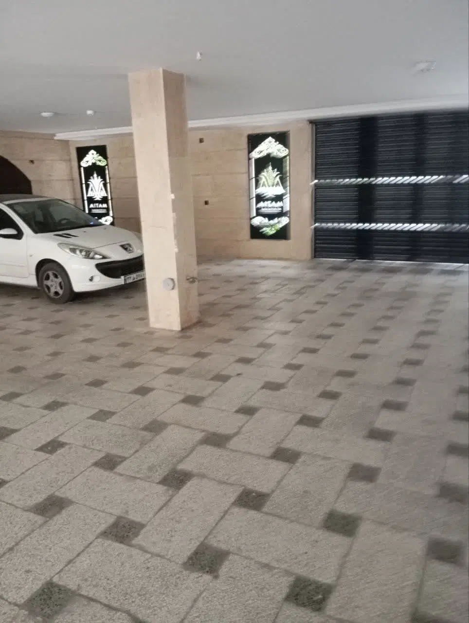 ۱۱۲ متر مفید سند دار مجیدیه  خورجینی نورگیر