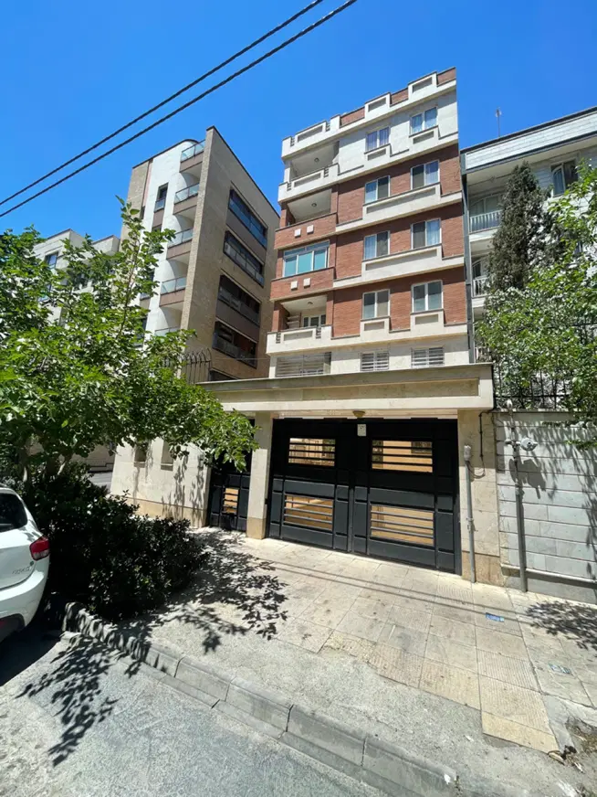 ۹۵ متر ۲ خواب+فول بازسازی+پارکینگ+آسانسور