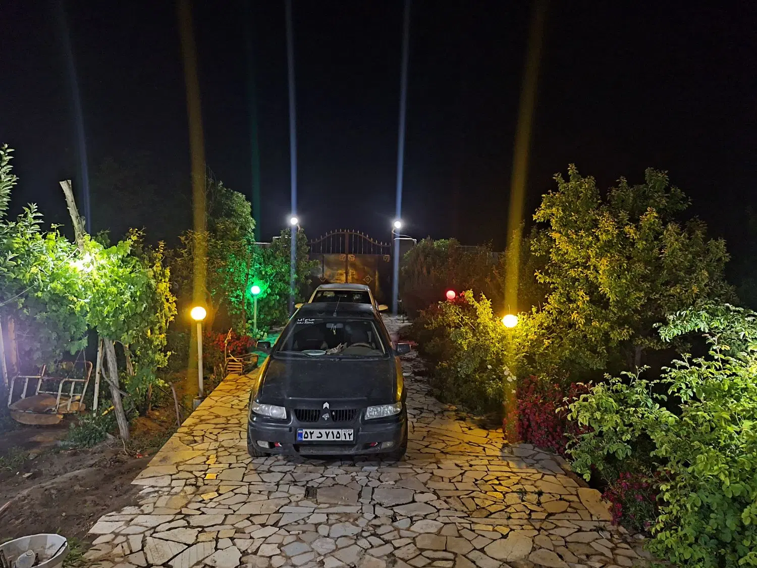 باغ ۱۰۰۰متری
