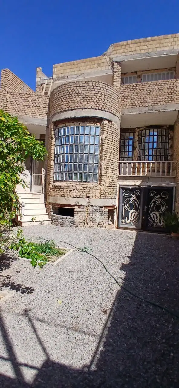 دوبلکس نادری اردکان