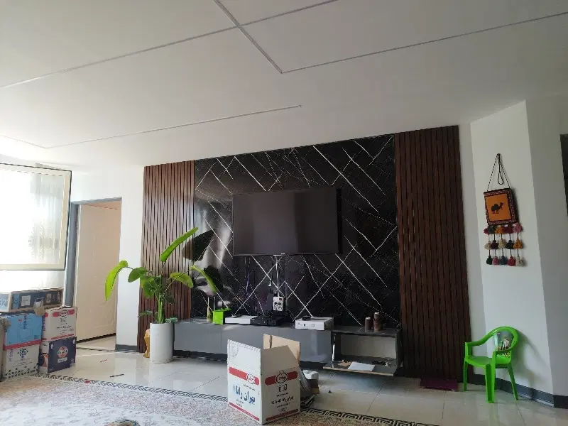 واحد همکف ابتدای کوچه 18 دکتر حسابی