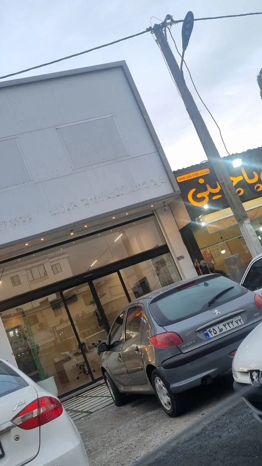 اجاره مغازه ۱۰۰ متری بر جاده حومه رویان