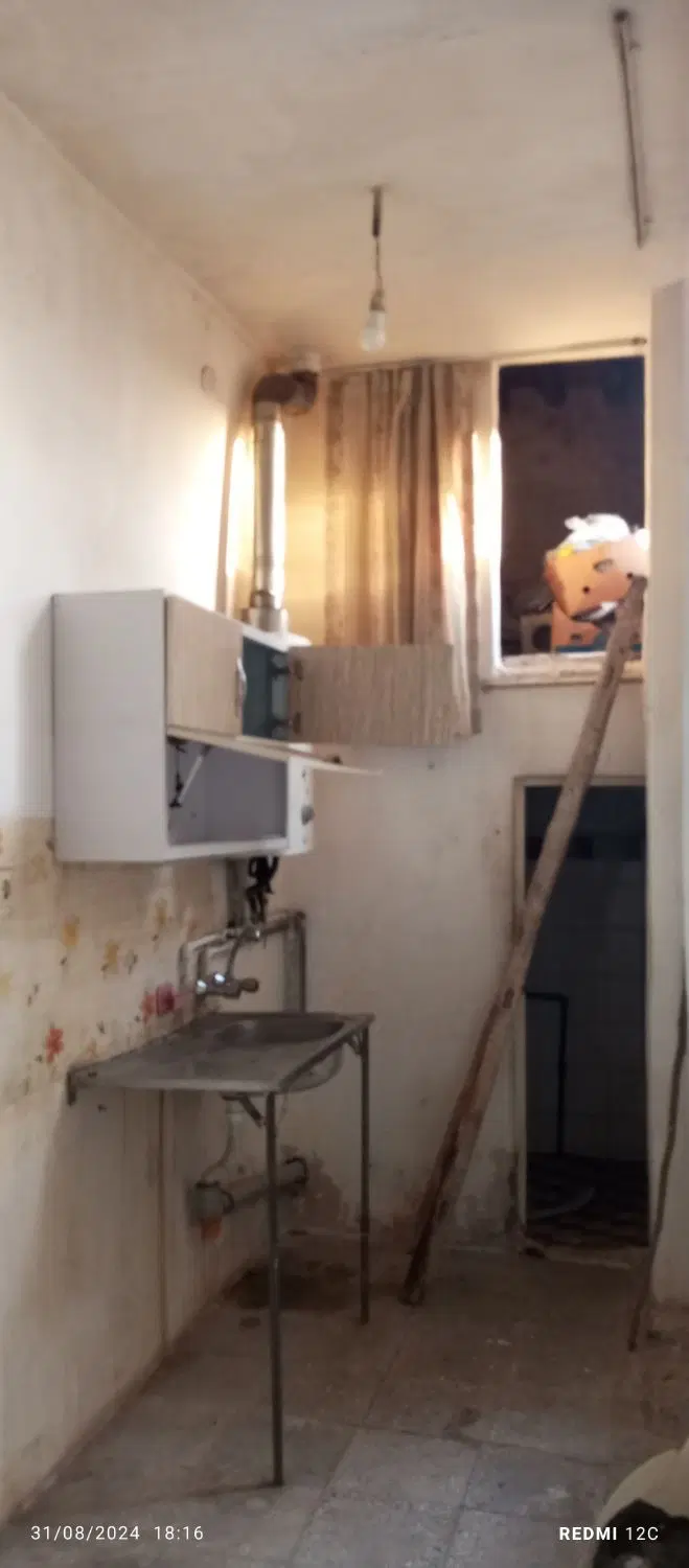 خانه پنجاه متری کیهانشهرخیابان دوم