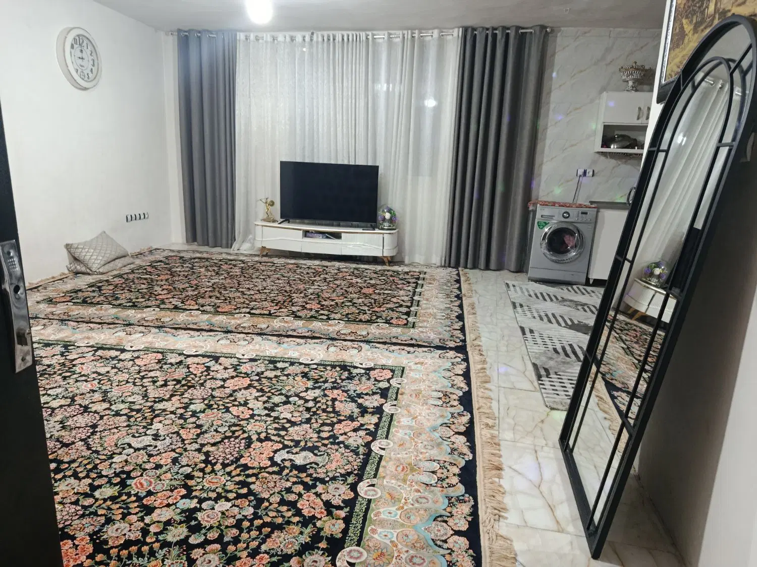 ۳۰۰ تومان رهن کامل