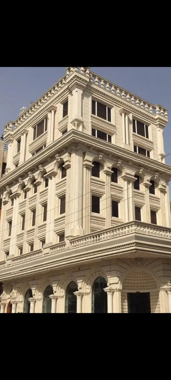 آپارتمان ۱۱۰ متری فرامرز زوج