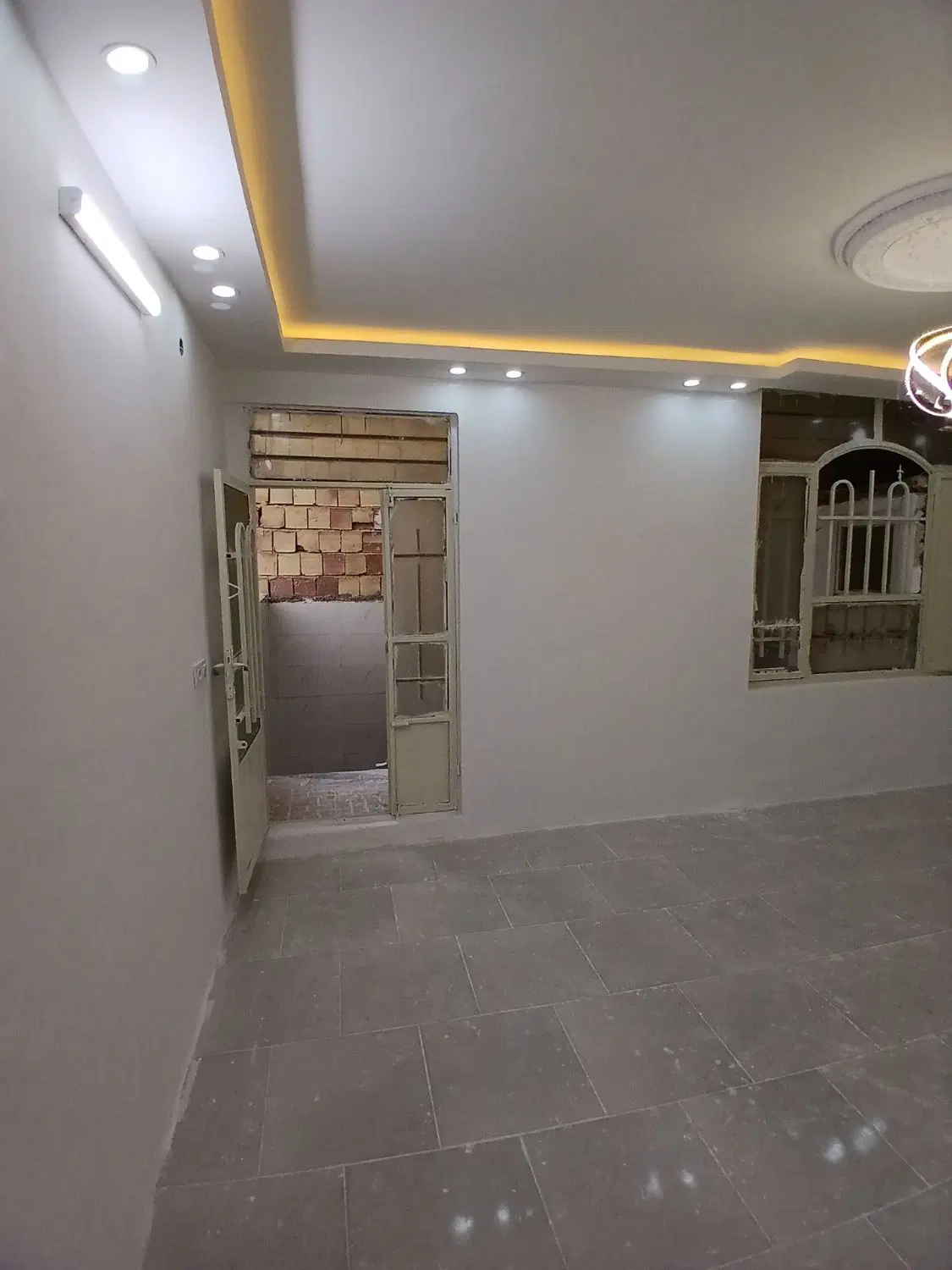 آپارتمان لوکس داخل کوچه دومتری
