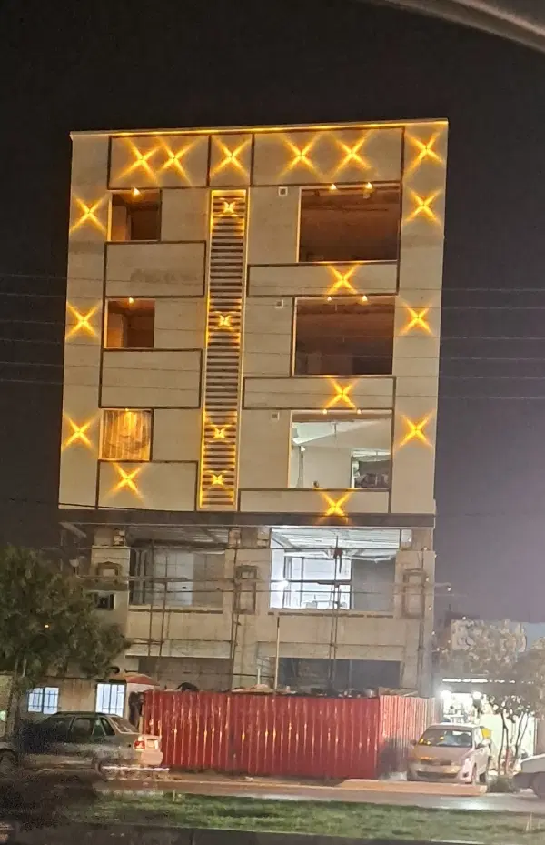 فروش مغازه و واحد اداری بربلوار اصلی احمدی شمالی