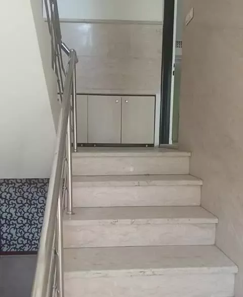 آپارتمان ۸۳ متری تک واحدی