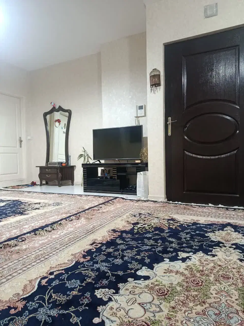 فروش یک واحد آپارتمان شیک با سند تک برگ و وام مسکن