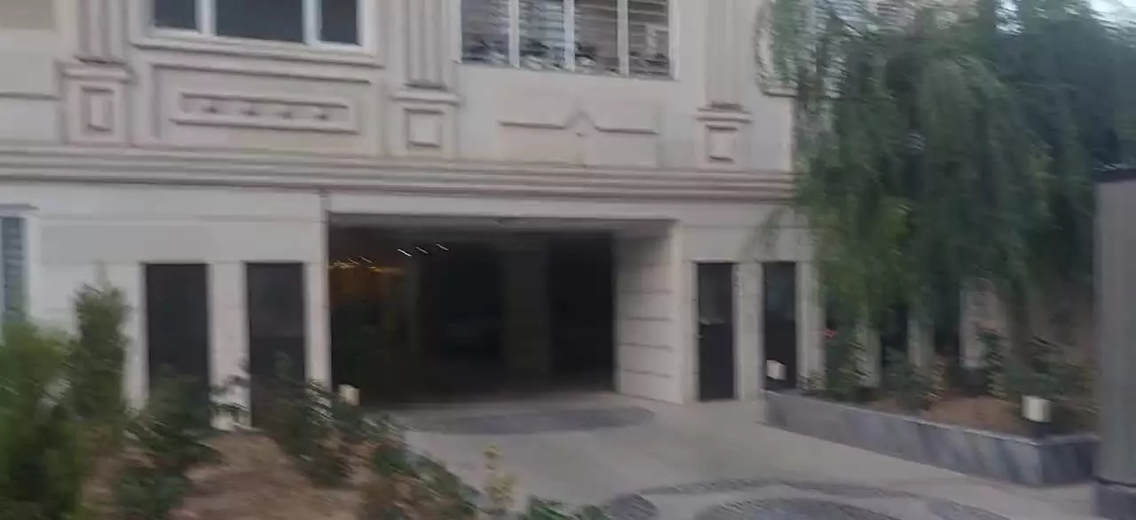 آپارتمان ۱۱۰ متری دو خواب نوساز