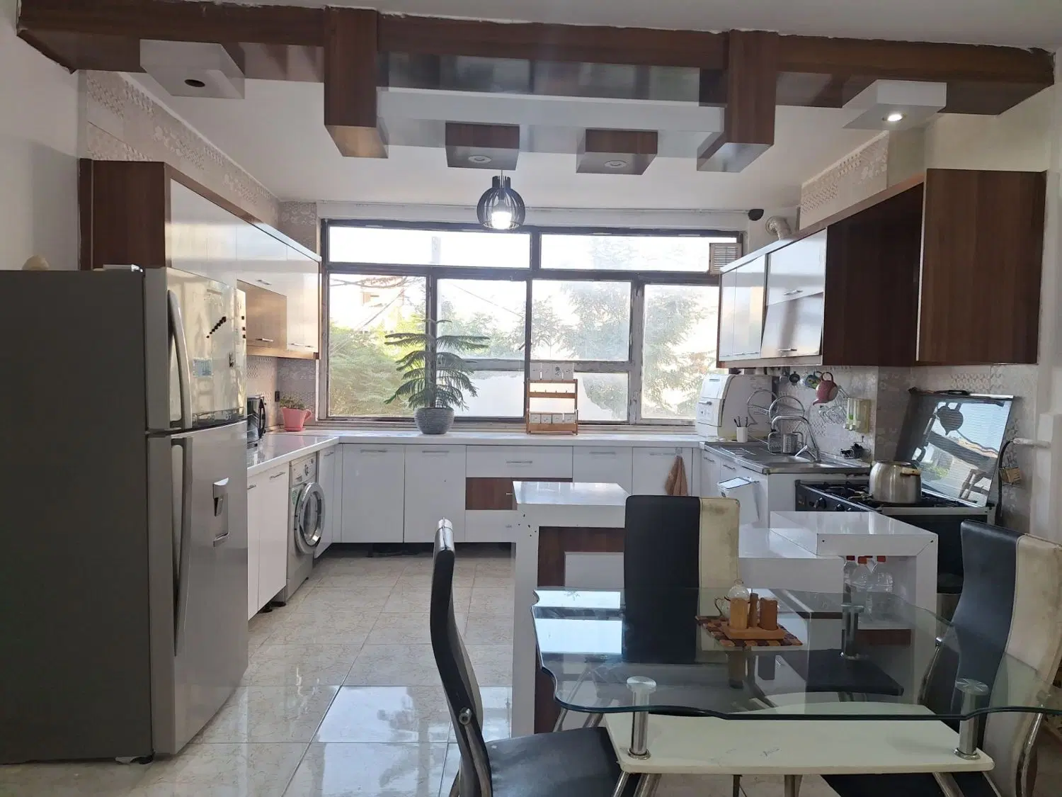 اپارتمان صد متری  باغون اباد املاک کرمانج