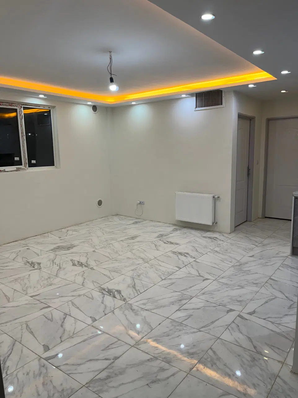 ۷۵ متری فاز ۶هسا ۱ دو خواب لاکچری